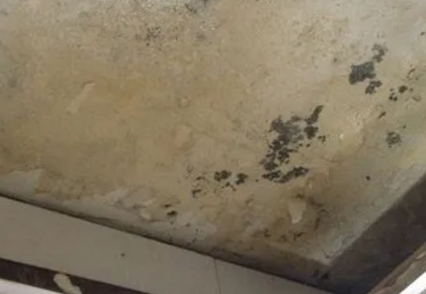 中阳阳台漏水维修公司分享下中阳卫生间渗水维修需要注意哪些问题。